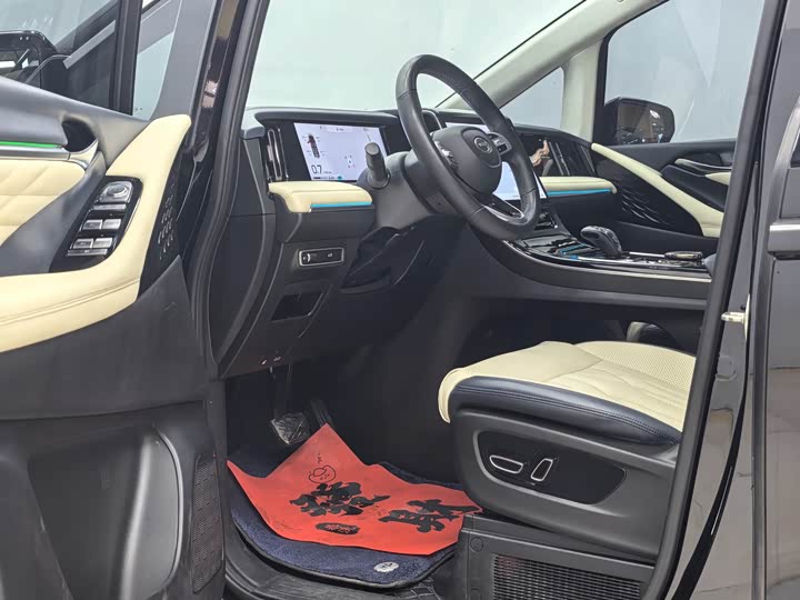 Фото 6 - GAC Trumpchi M8