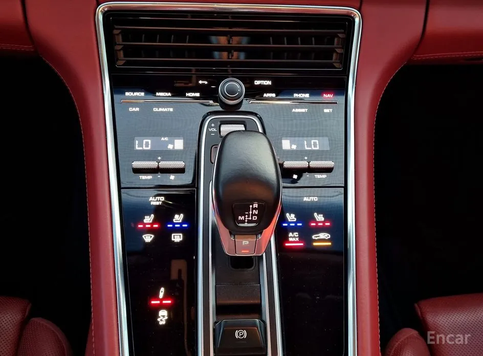 Фото 17 - Porsche Panamera