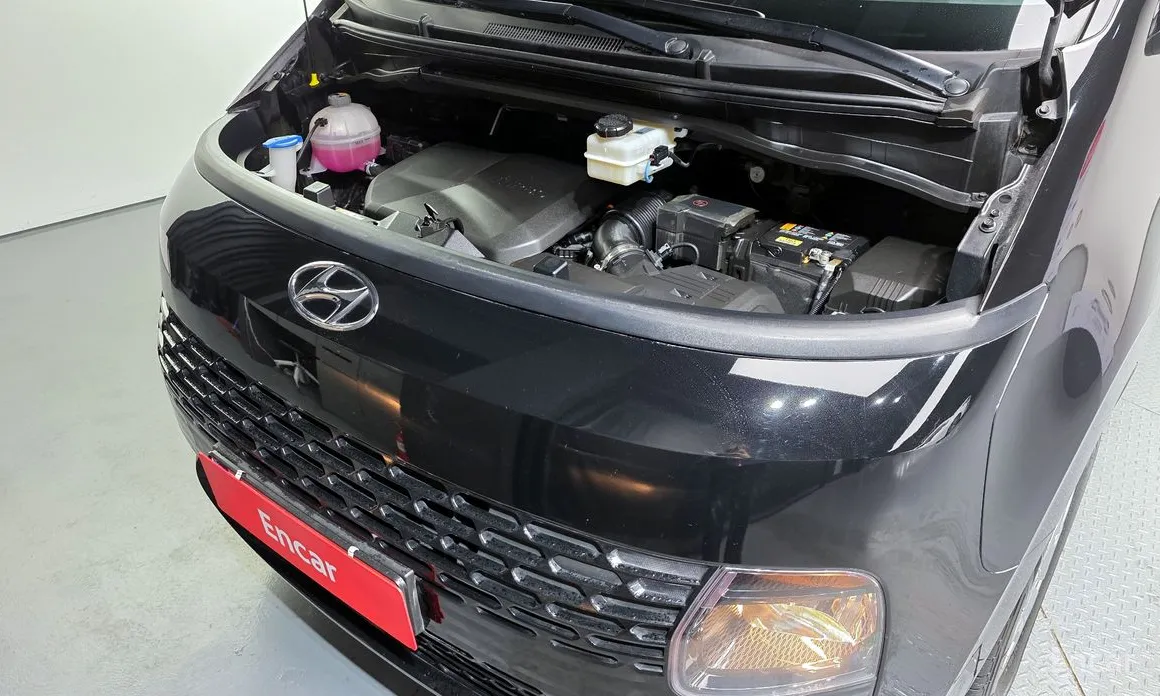 Фото 6 - Hyundai Staria