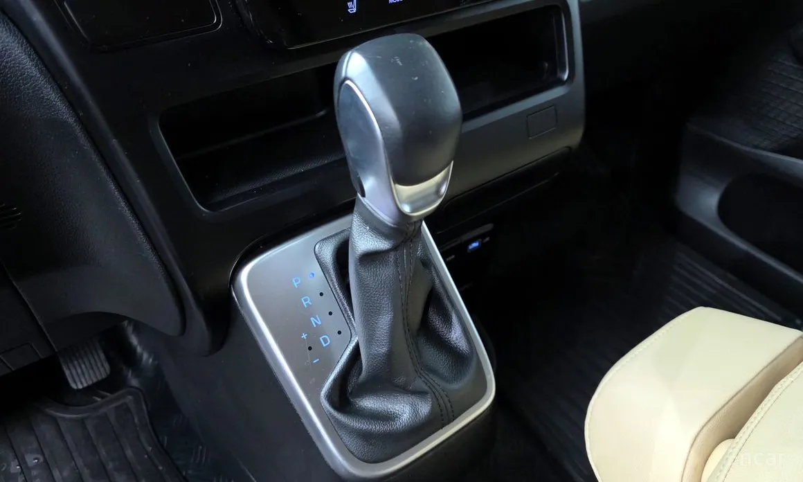 Фото 9 - Hyundai Staria