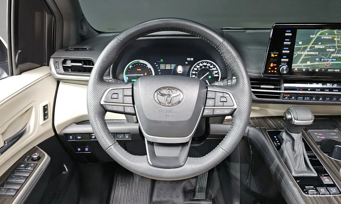 Фото 13 - Toyota Sienna