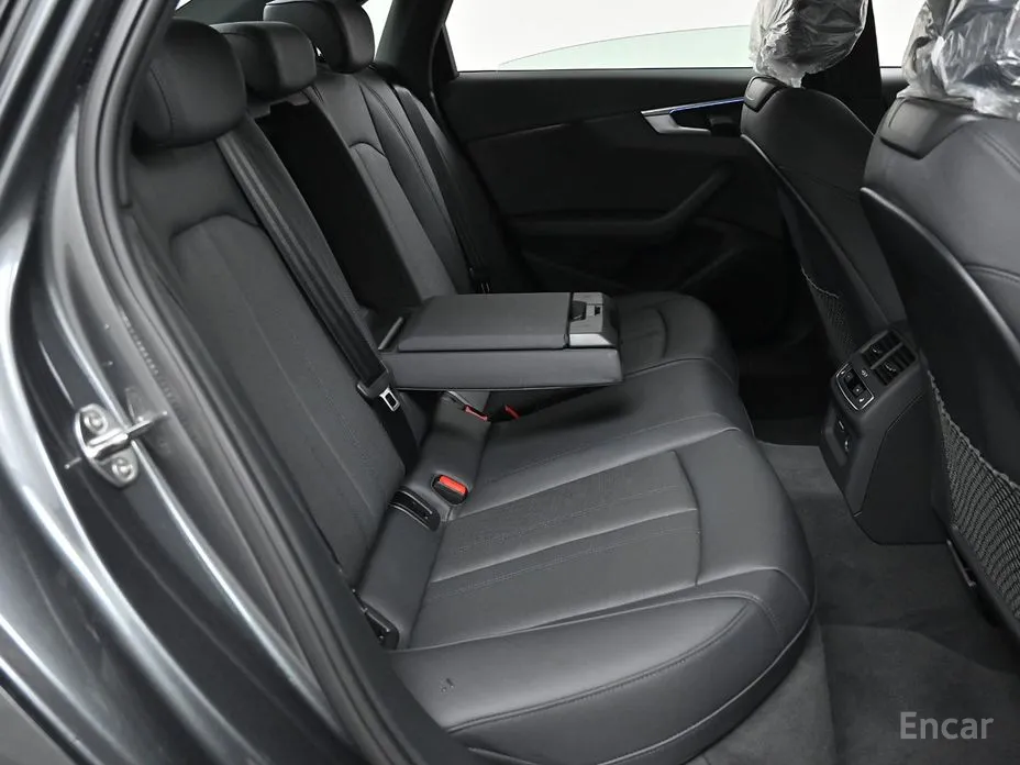 Фото 12 - Audi A4