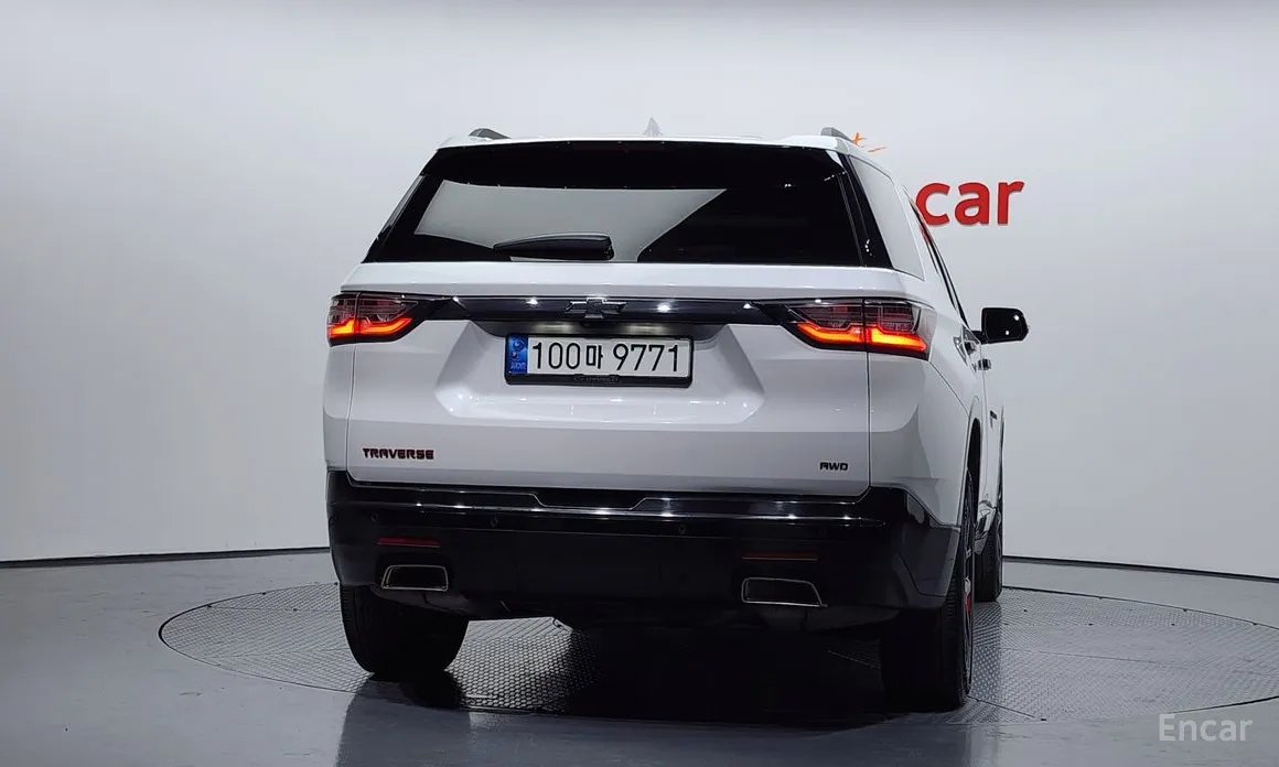 Фото 4 - Chevrolet Traverse