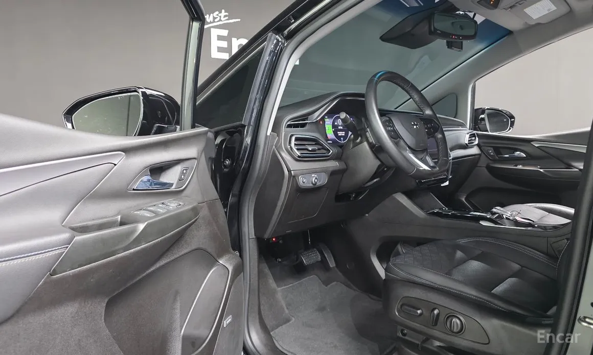 Фото 11 - Chevrolet Bolt EV