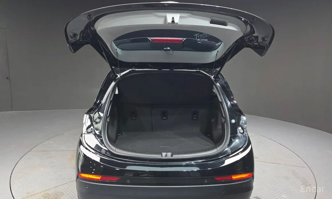 Фото 20 - Chevrolet Bolt EV