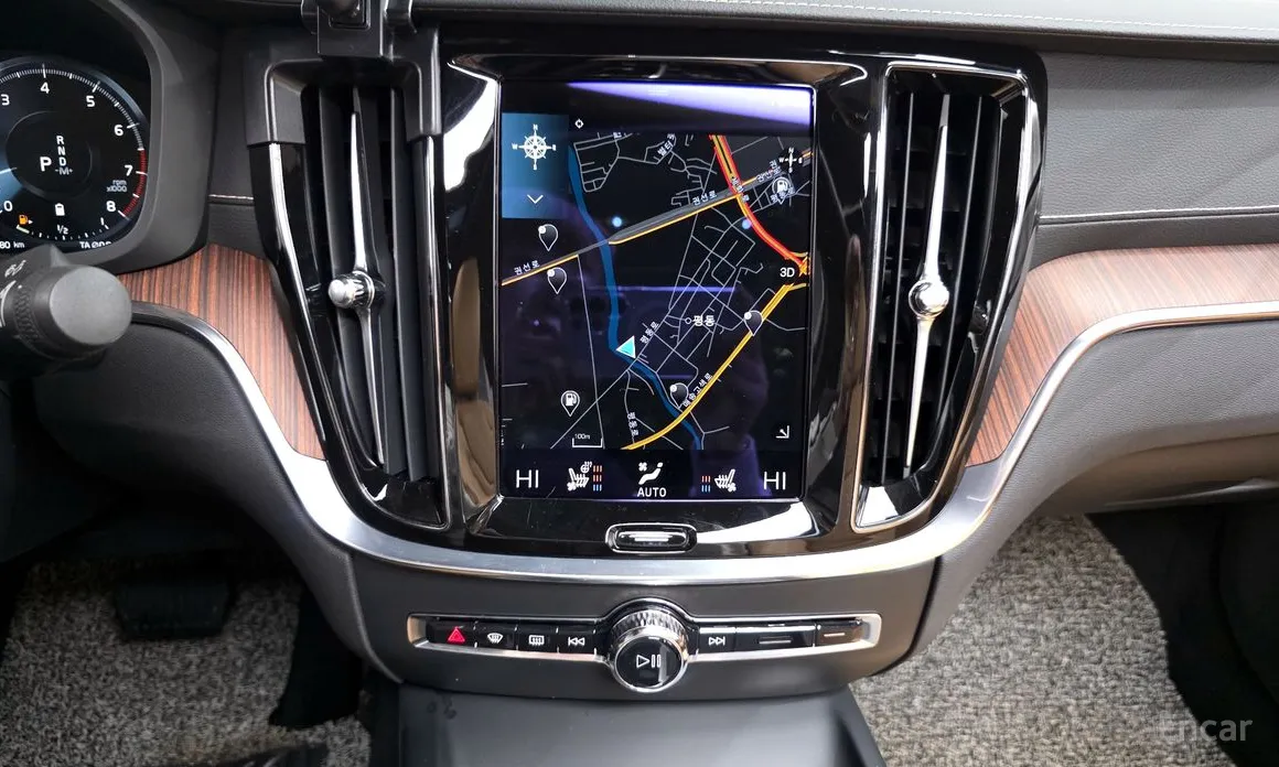 Фото 14 - Volvo S60