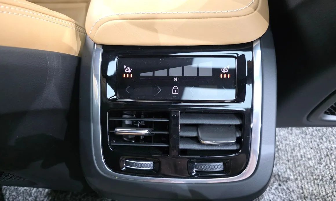 Фото 20 - Volvo S60