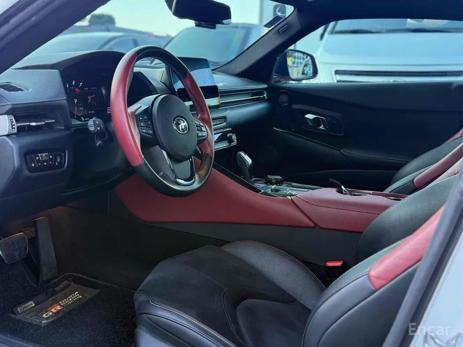 Фото 10 - Toyota Supra