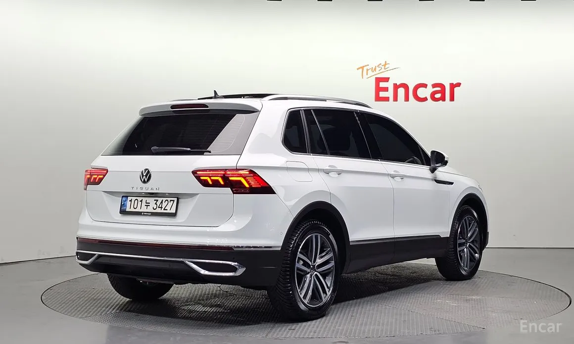 Фото 2 - Volkswagen Tiguan