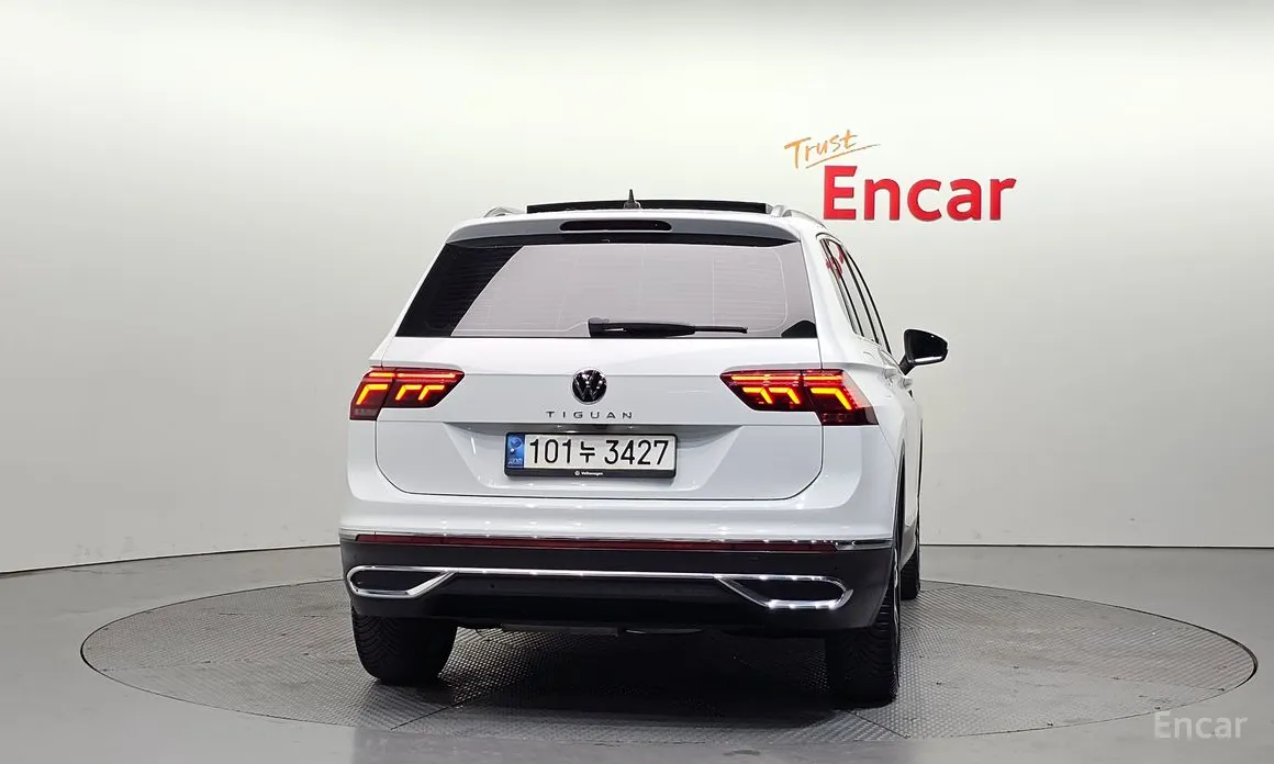 Фото 4 - Volkswagen Tiguan