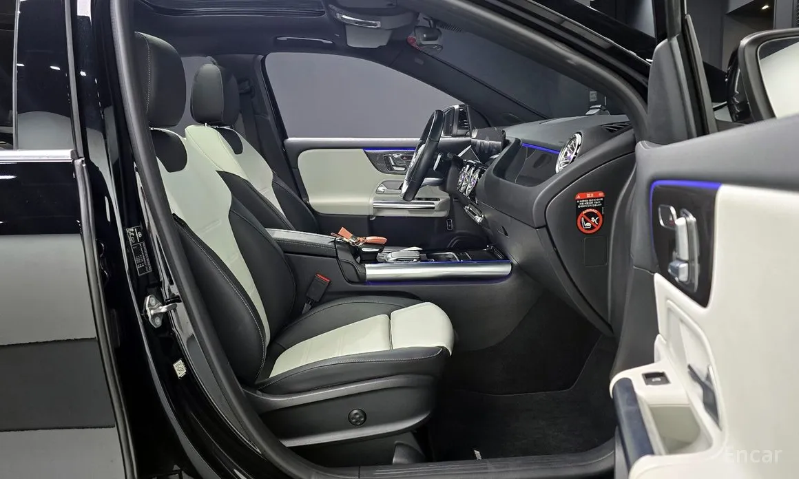 Фото 10 - Mercedes-Benz GLA-Class