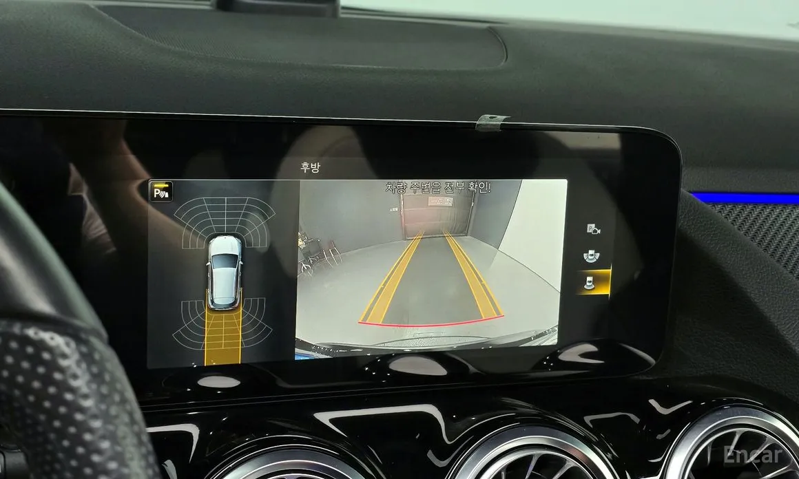 Фото 15 - Mercedes-Benz GLA-Class