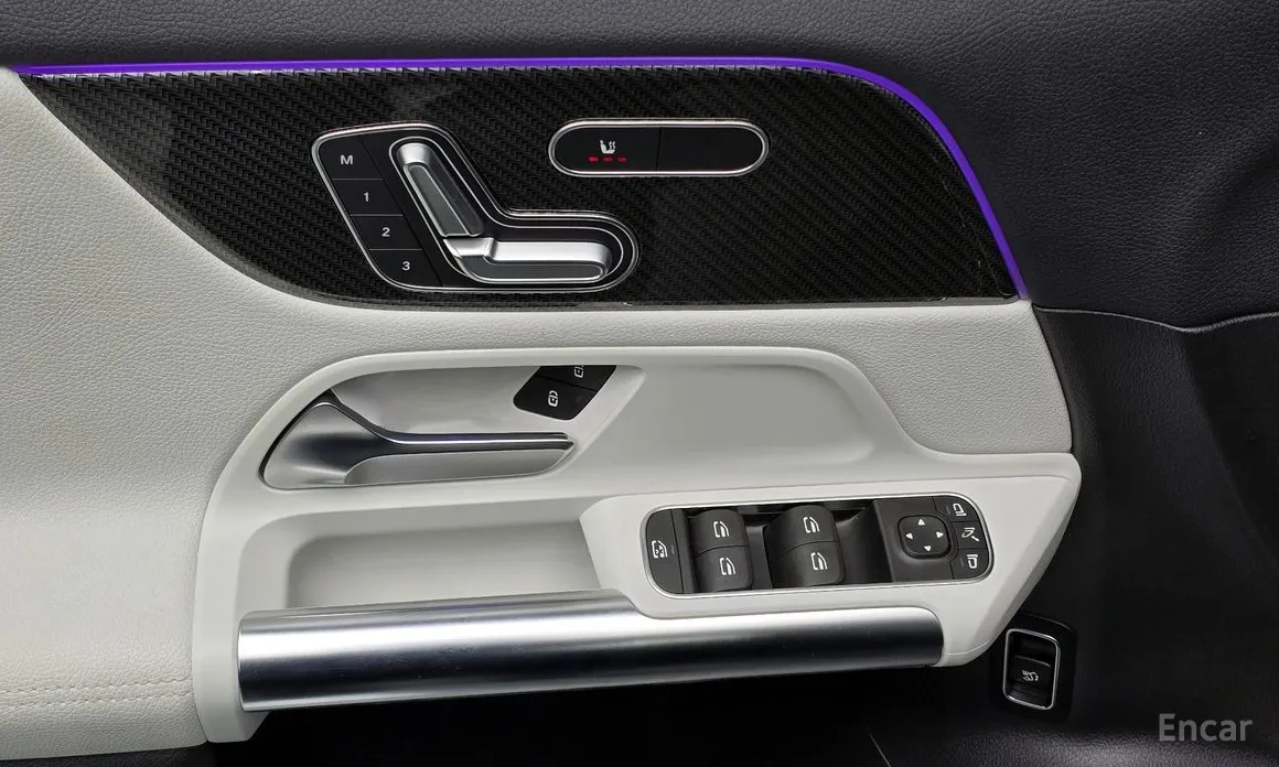 Фото 17 - Mercedes-Benz GLA-Class