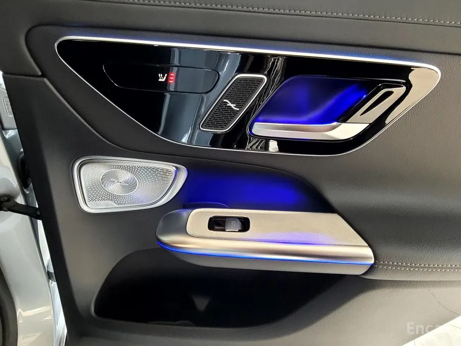 Фото 18 - Mercedes-Benz GLC-Class