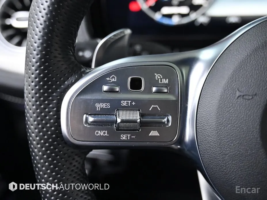 Фото 18 - Mercedes-Benz G-Class