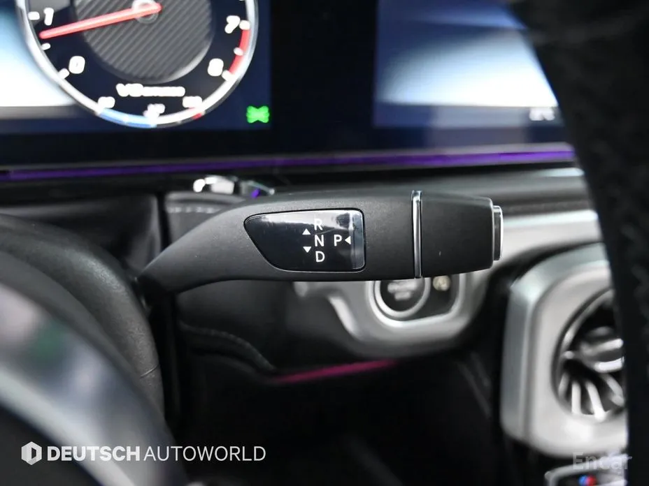 Фото 9 - Mercedes-Benz G-Class