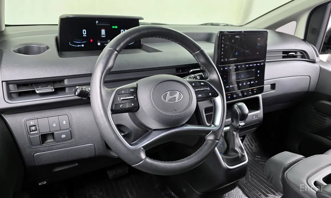 Фото 13 - Hyundai Staria