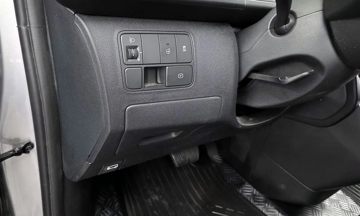 Фото 18 - Hyundai Staria