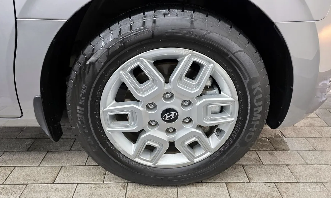 Фото 5 - Hyundai Staria