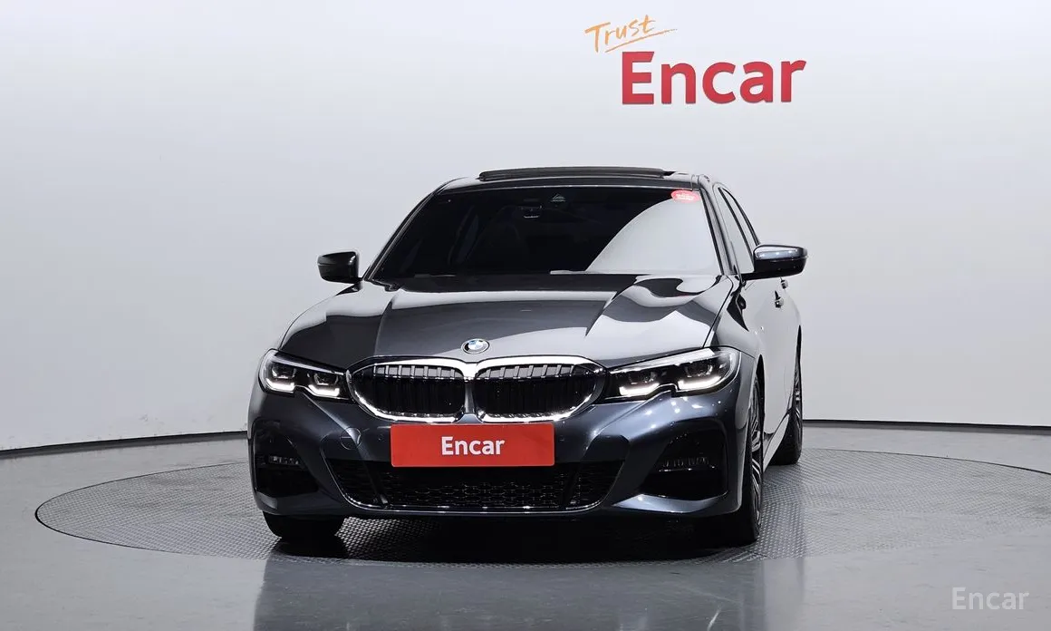 Photo 3 - BMW 3 Series