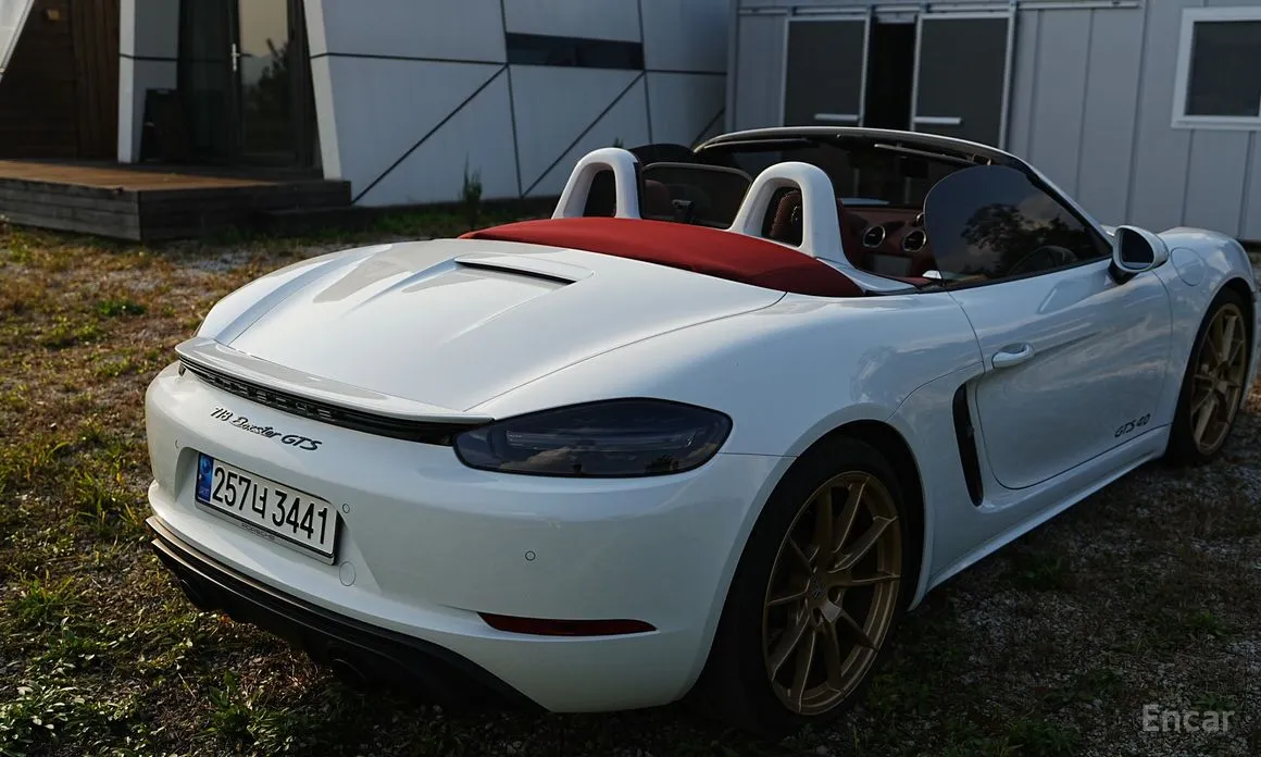 Фото 6 - Porsche 718