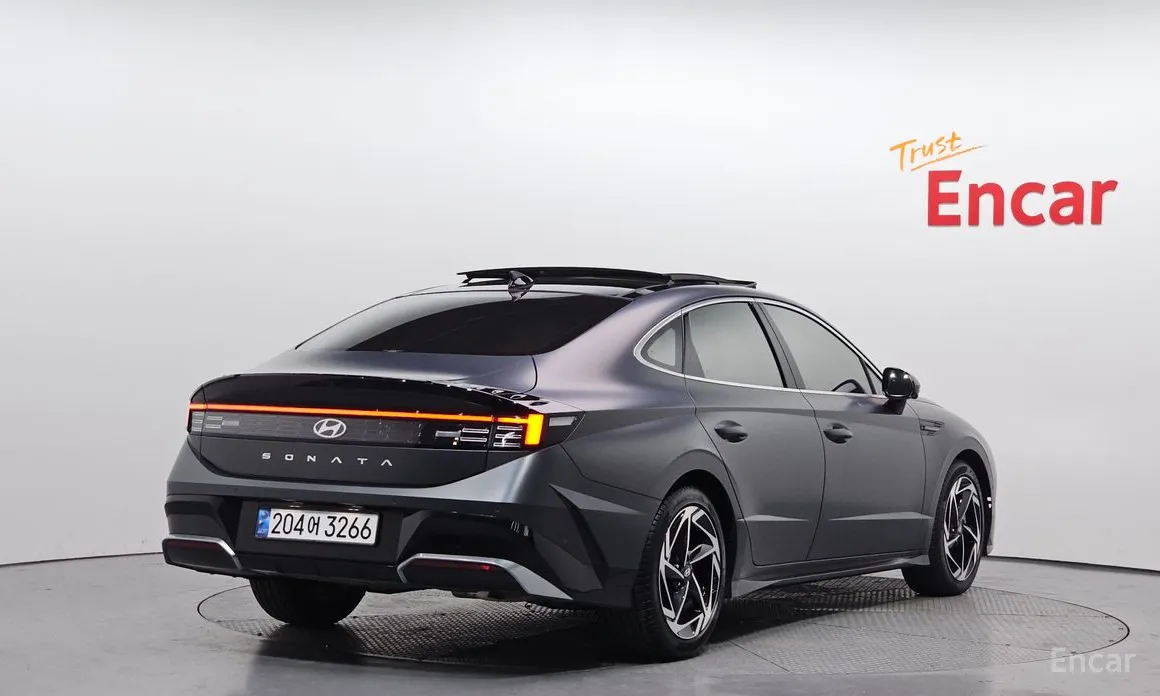 Фото 2 - Hyundai Sonata