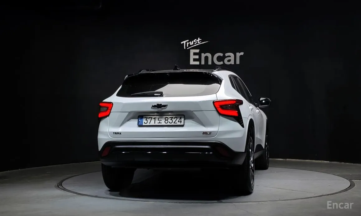 Фото 4 - Chevrolet Trax