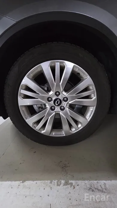 Фото 8 - Renault QM6