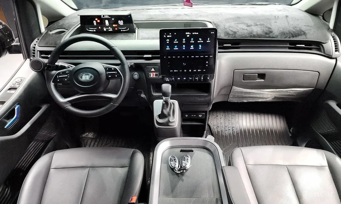 Фото 7 - Hyundai Staria