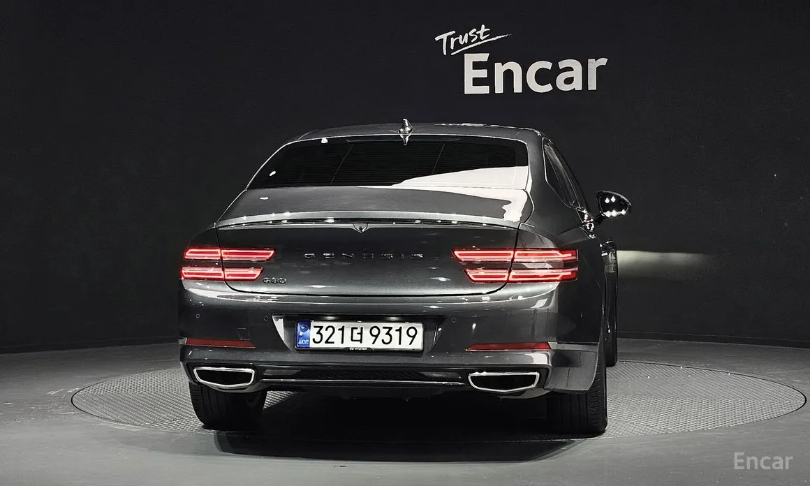 Фото 4 - Genesis G80