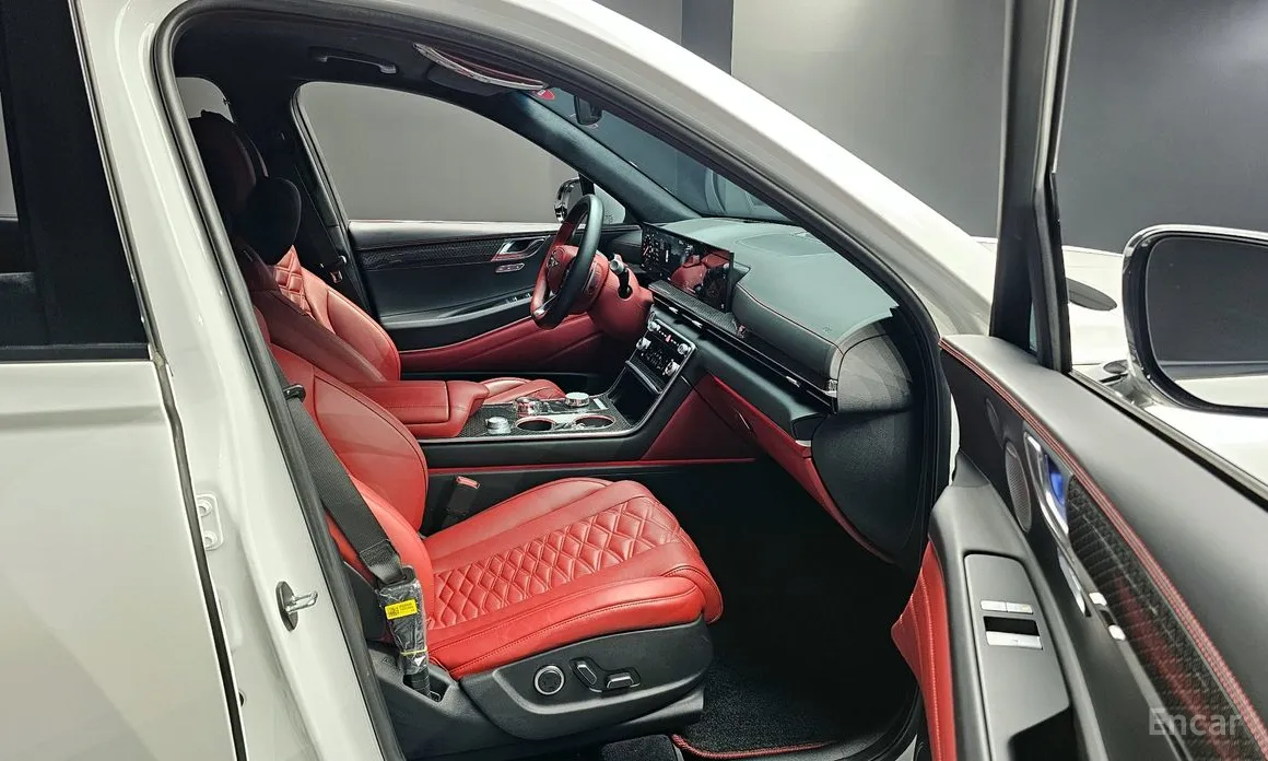 Фото 11 - Genesis GV80