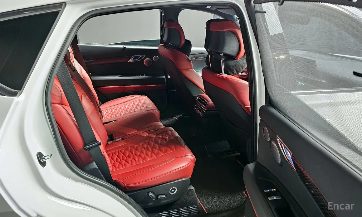 Фото 12 - Genesis GV80