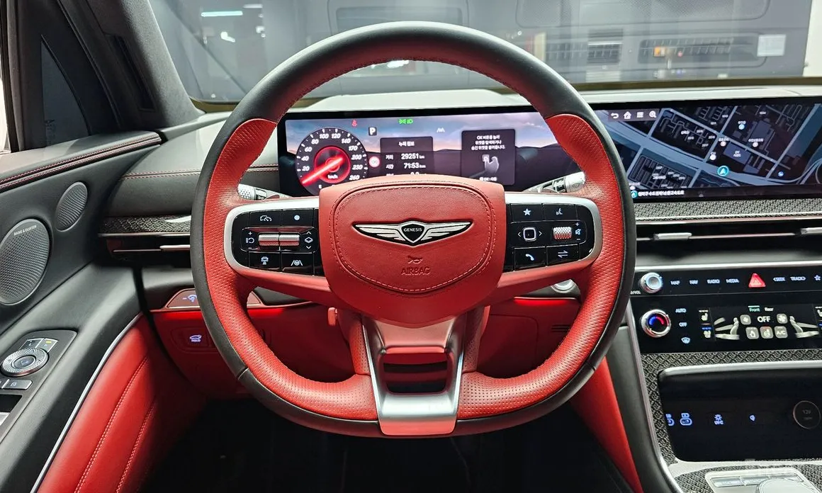 Фото 13 - Genesis GV80