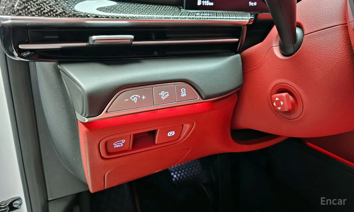 Фото 17 - Genesis GV80