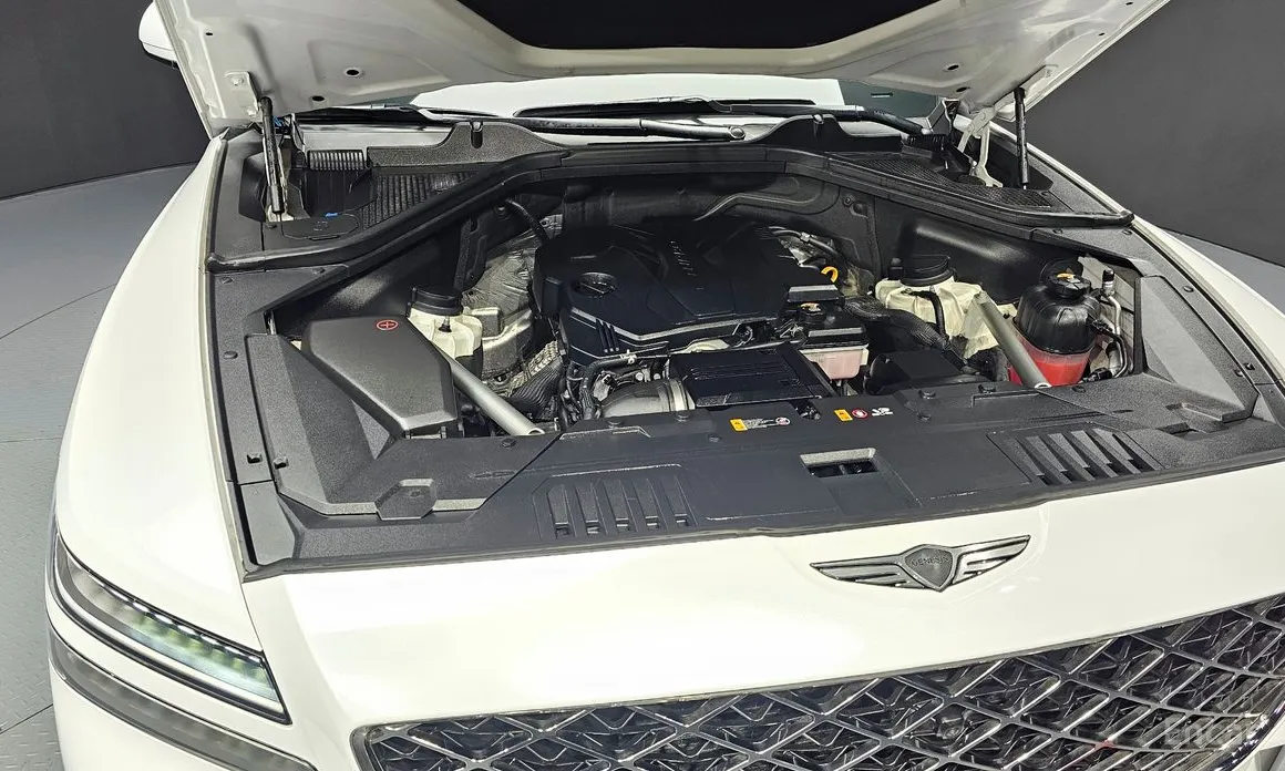 Фото 6 - Genesis GV80