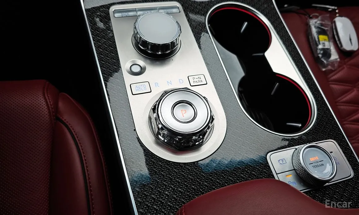 Фото 9 - Genesis GV80