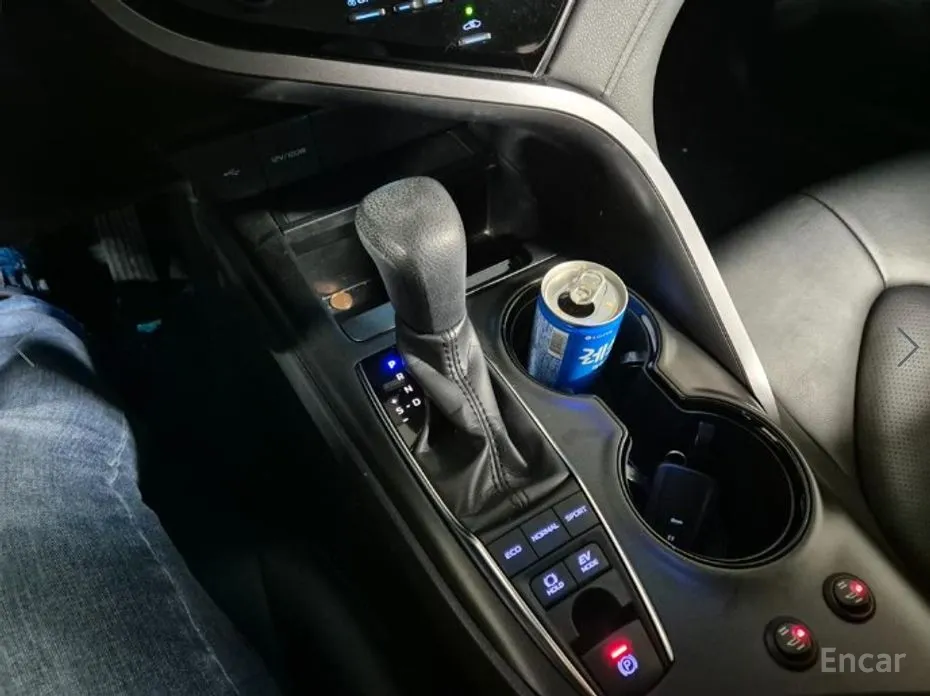 Фото 15 - Toyota Camry