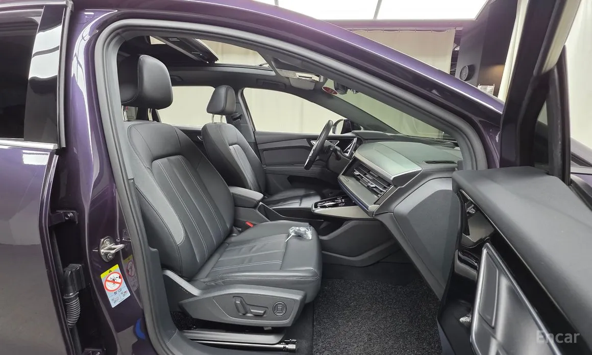 Фото 10 - Audi Q4 e-tron