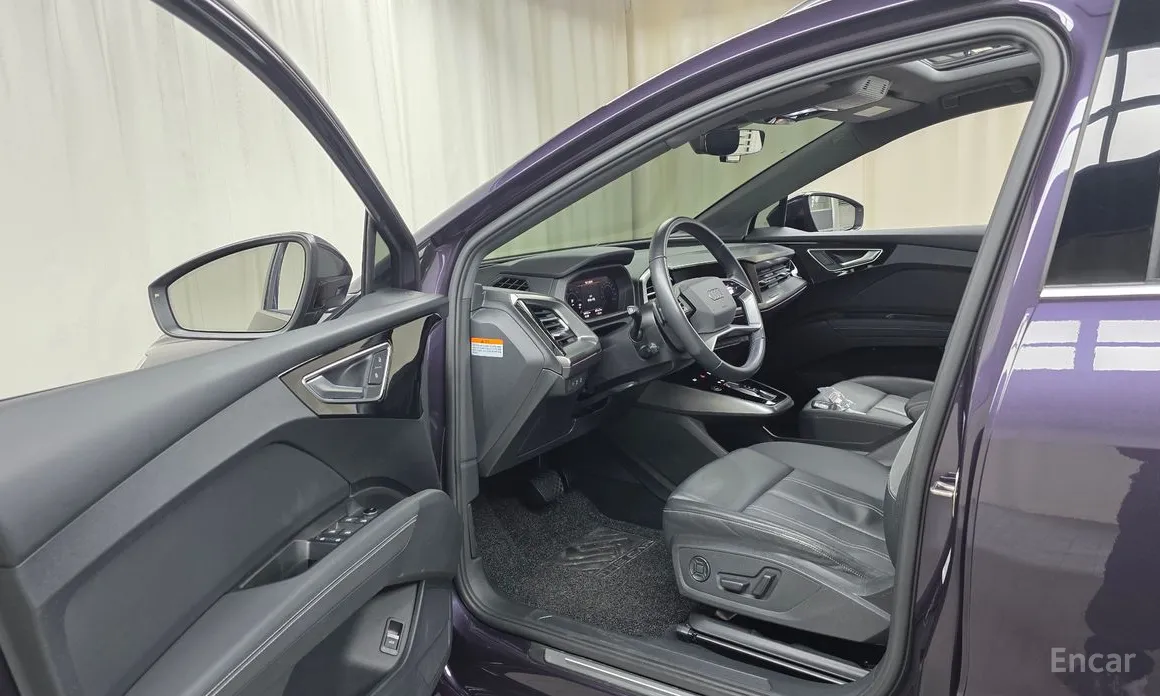 Фото 13 - Audi Q4 e-tron