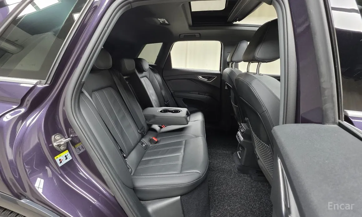 Фото 19 - Audi Q4 e-tron