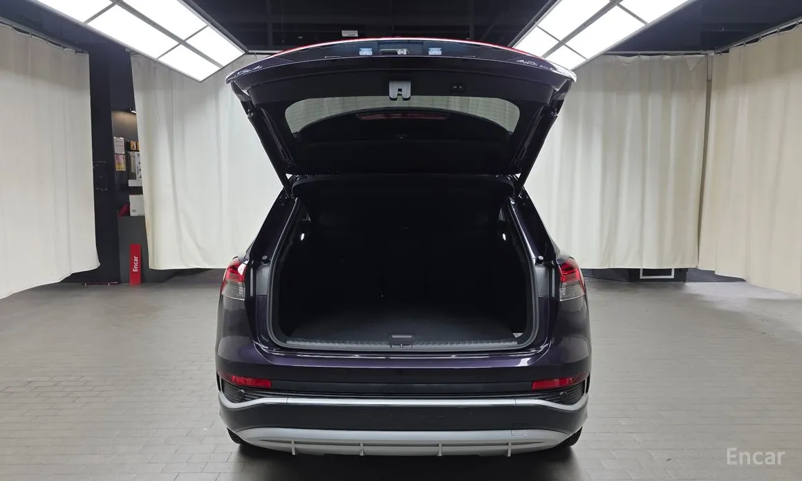 Фото 20 - Audi Q4 e-tron