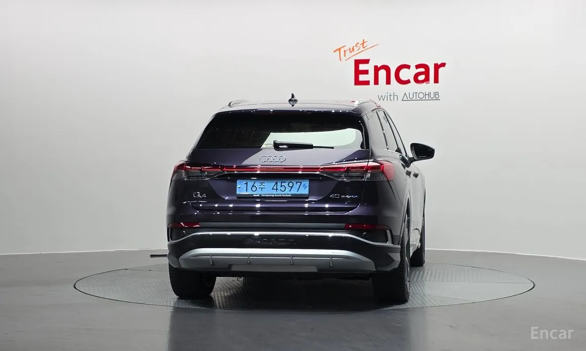 Фото 4 - Audi Q4 e-tron