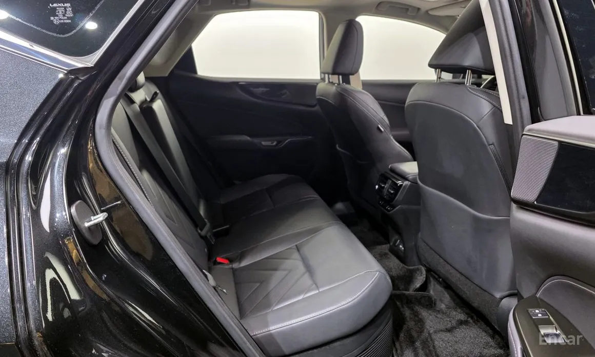 Фото 12 - Lexus NX