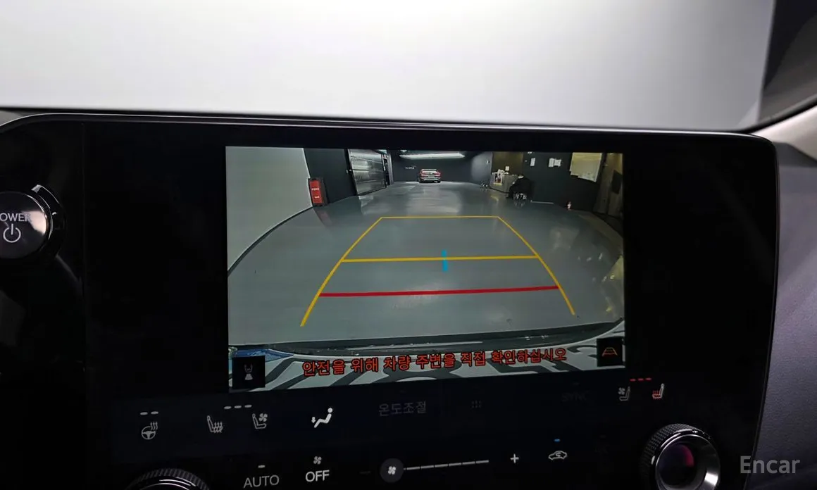 Фото 15 - Lexus NX