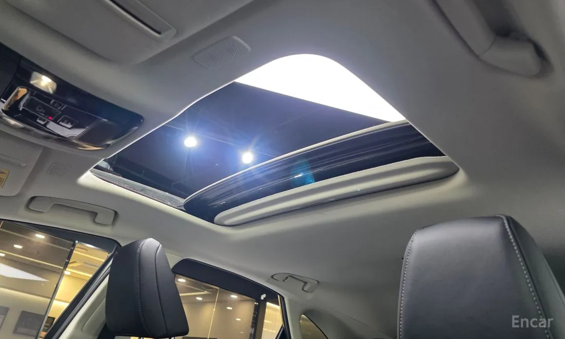 Фото 18 - Lexus NX