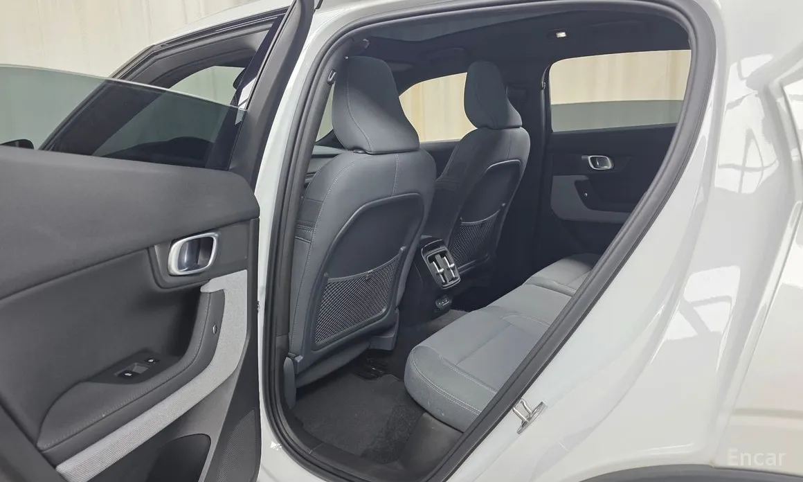 Фото 17 - Polestar 2