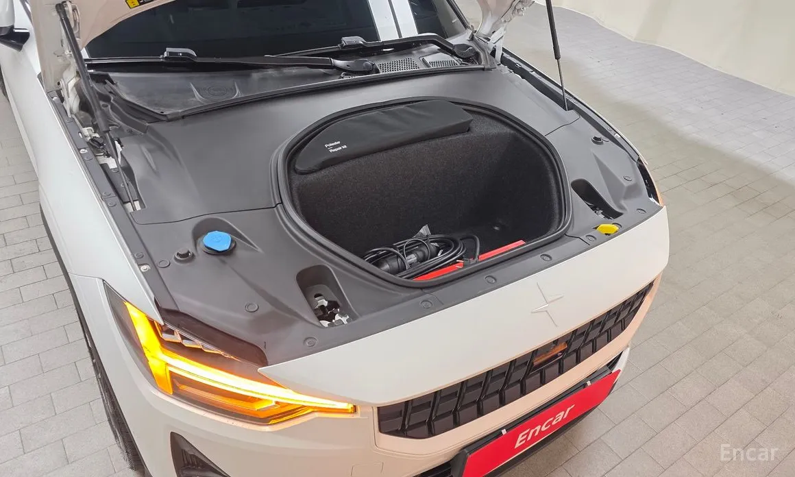 Фото 6 - Polestar 2