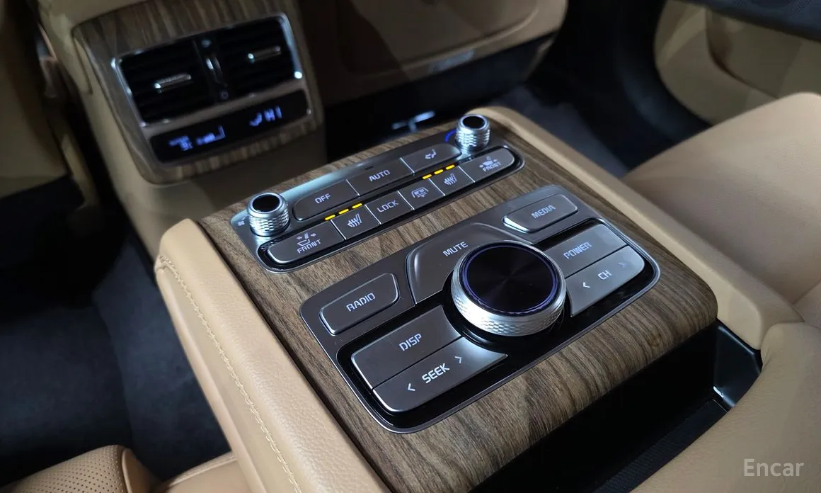 Фото 19 - Kia K9