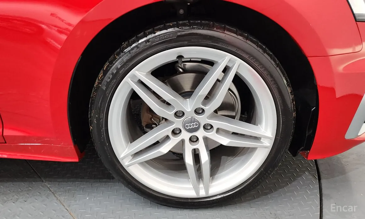 Фото 5 - Audi A5