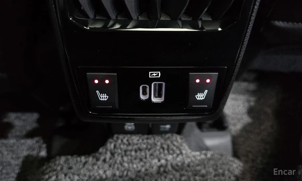 Фото 18 - Jeep Compass